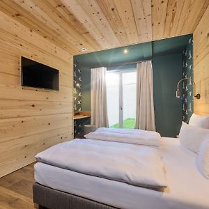 Deluxe Zimmer mit Kingsize-Bett